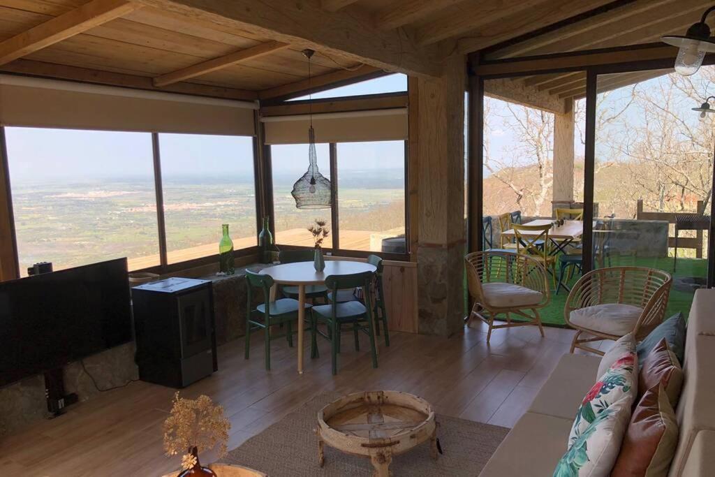 Vuelos De Montana L Montánchez Exterior foto